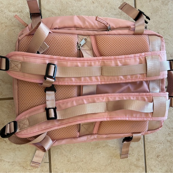 Amazon travel backpack - Picture 11 of 12